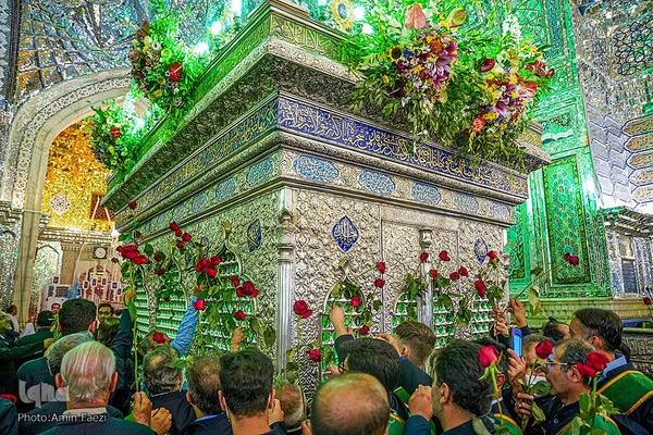 گلباران حرم مطهر حضرت شاهچراغ (ع)‎‎