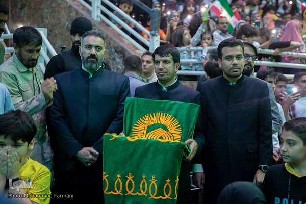 جشن بزرگ خانوادگی دهه کرامت