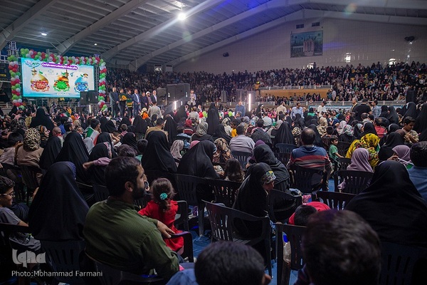 جشن بزرگ خانوادگی دهه کرامت