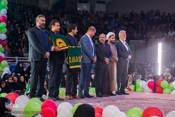 جشن بزرگ خانوادگی دهه کرامت