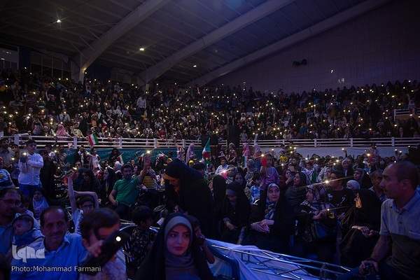 جشن بزرگ خانوادگی دهه کرامت