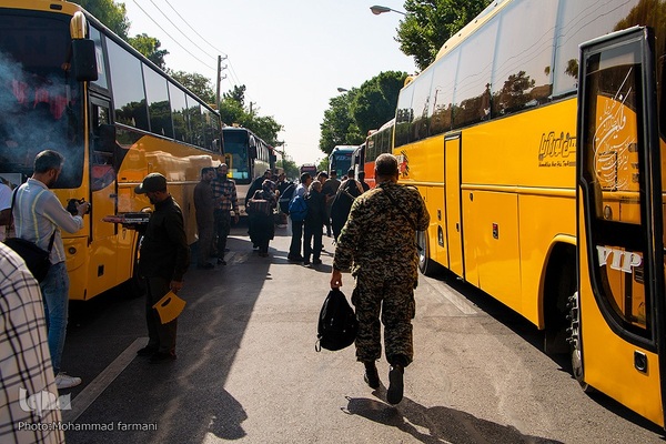 مراسم بدرقه کاروان زیارتی مرقد امام خمینی (ره)