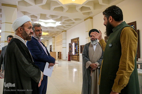 کارگاه ملی کتیبه و پرچم در حرم مطهر شاهچراغ (ع)