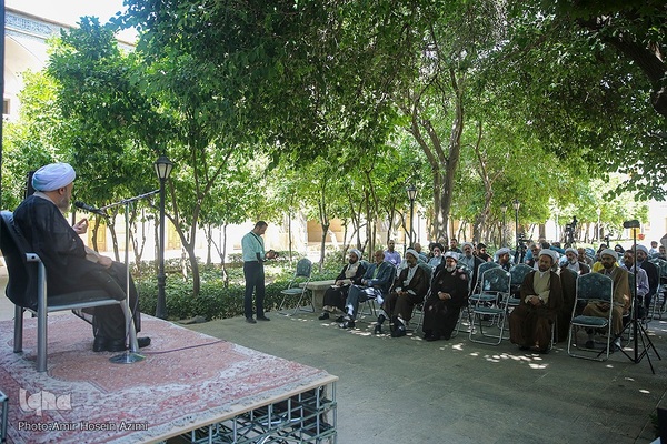 بزرگداشت روز ملاصدرا در مدرسه خان