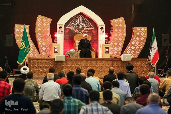 مراسم عزاداری شب شهادت امام جواد علیه السلام در حرم مطهر شاهچراغ (ع)