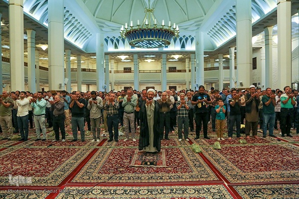 تجمع جامعه قرآنی شیراز در محکومیت توهین دولت سوئد به ساحت کلام وحی