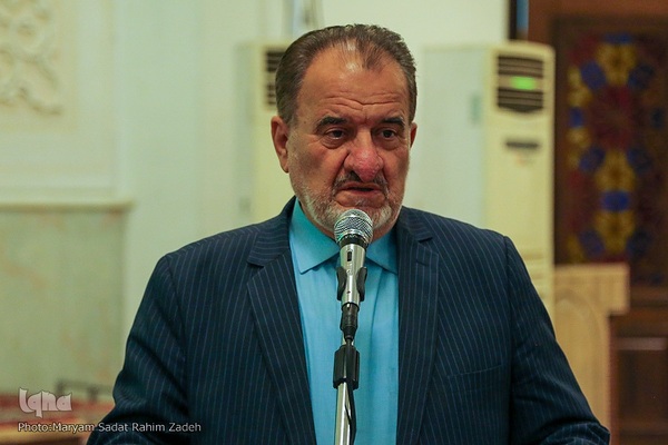 تجمع جامعه قرآنی شیراز در محکومیت توهین دولت سوئد به ساحت کلام وحی