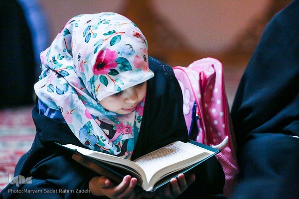 تجمع جامعه قرآنی شیراز در محکومیت توهین دولت سوئد به ساحت کلام وحی