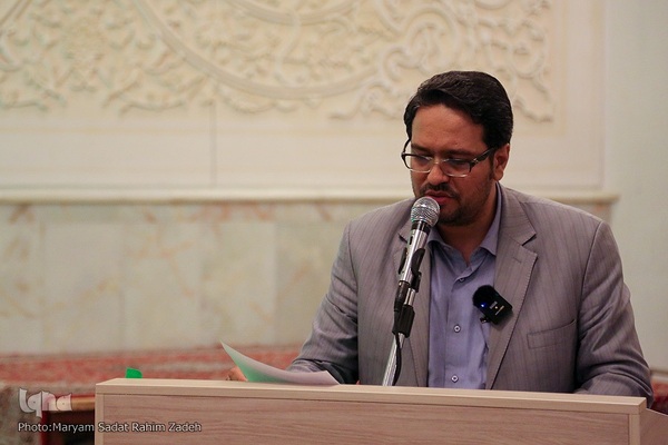 تجمع جامعه قرآنی شیراز در محکومیت توهین دولت سوئد به ساحت کلام وحی