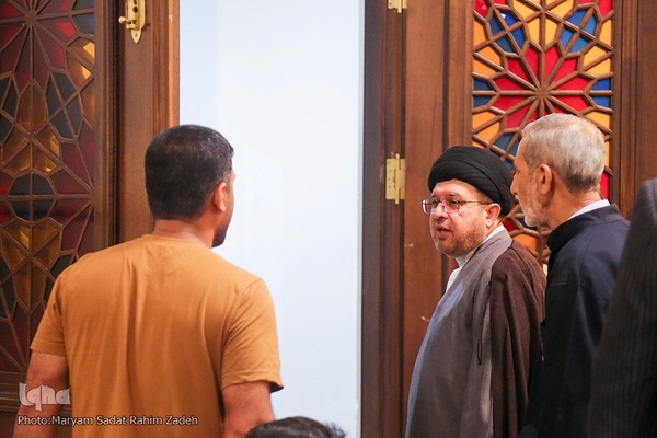 تجمع جامعه قرآنی شیراز در محکومیت توهین دولت سوئد به ساحت کلام وحی