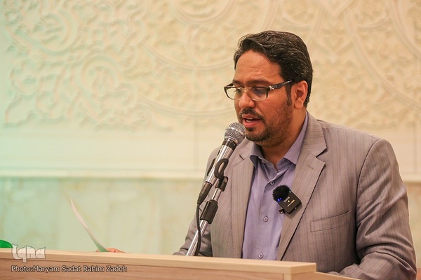 تجمع جامعه قرآنی شیراز در محکومیت توهین دولت سوئد به ساحت کلام وحی