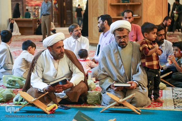 تجمع جامعه قرآنی شیراز در محکومیت توهین دولت سوئد به ساحت کلام وحی