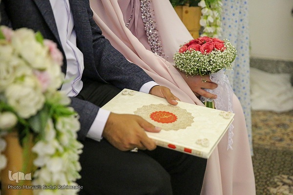 مراسم عقد ازدواج جمعی از جوانان در آستان شاهچراغ به‌ مناسبت عید غدیر