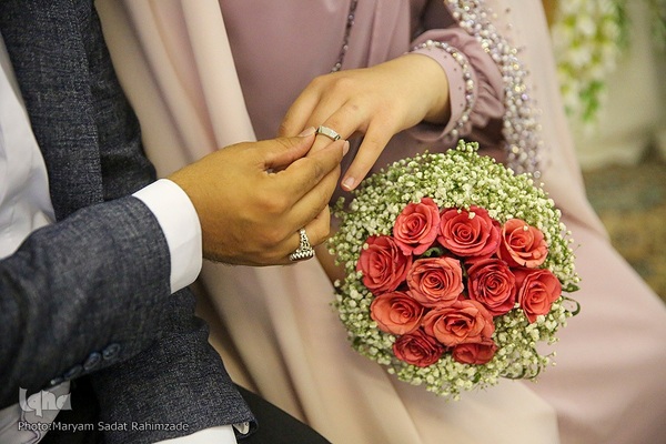 مراسم عقد ازدواج جمعی از جوانان در آستان شاهچراغ به‌ مناسبت عید غدیر