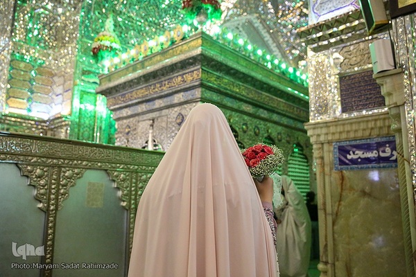 مراسم عقد ازدواج جمعی از جوانان در آستان شاهچراغ به‌ مناسبت عید غدیر