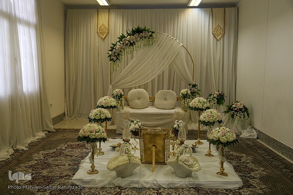 مراسم عقد ازدواج جمعی از جوانان در آستان شاهچراغ به‌ مناسبت عید غدیر