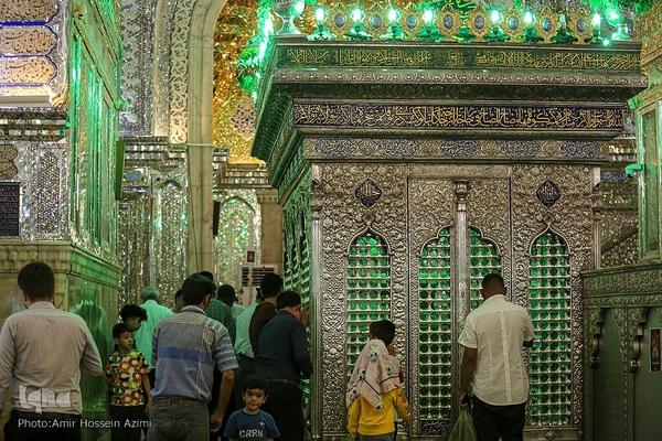 مراسم شب ولادت امام موسی کاظم(ع) در حرم مطهر