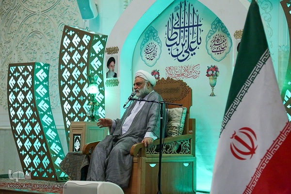 مراسم شب ولادت امام موسی کاظم(ع) در حرم مطهر