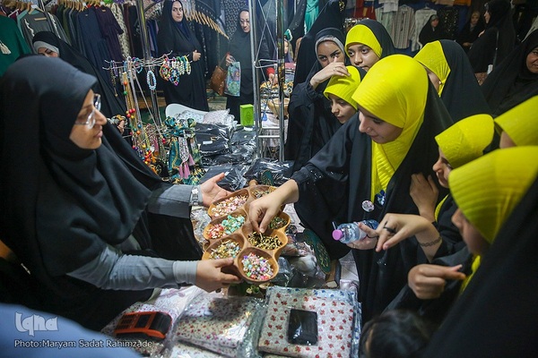 نمایشگاه عفاف و حجاب در شیراز