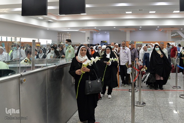 بازگشت نخستین گروه حجاج شیراز