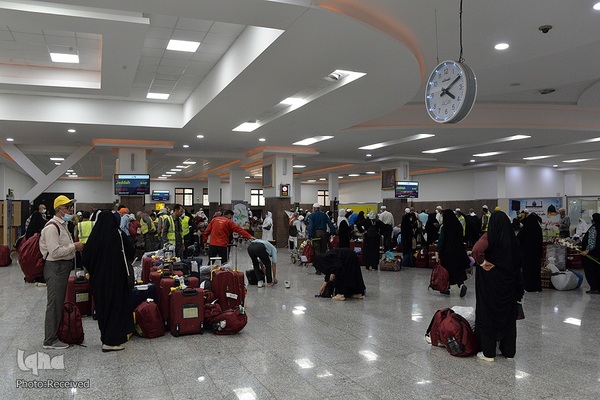 بازگشت نخستین گروه حجاج شیراز