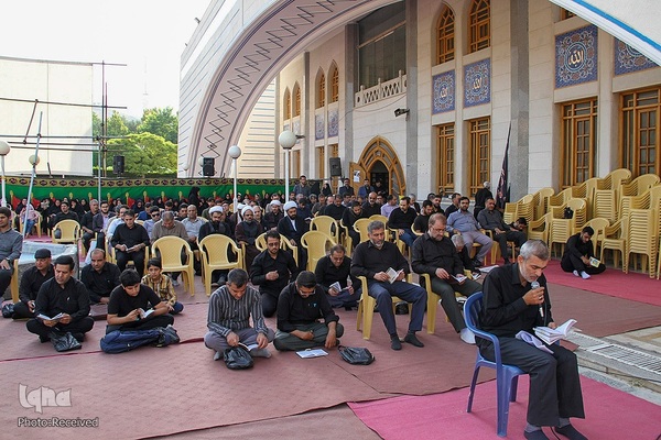 تجمع جوانان و دانشگاهیان در پی هتک حرمت به قرآن کریم