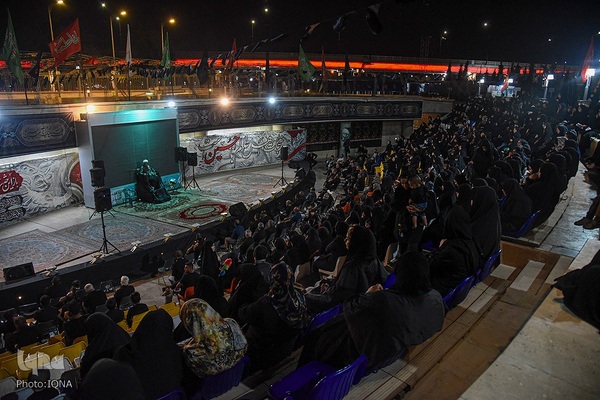 حضور امام جمعه شیراز در جمع عزاداران بنیاد حفظ آثار و نشر ارزش‌های دفاع مقدس