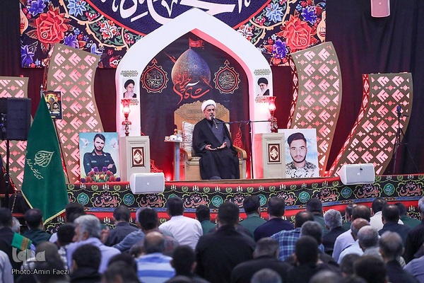 مراسم سوگواری شهادت حضرت رقیه(س) و گرامی‌داشت هفتمین روز شهادت شهدای حرم حضرت احمدبن موسی(ع) در شیراز