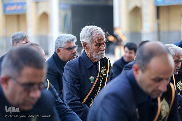 آئین سفره صلوات و محفل انس با شهدای حرم مطهر حضرت شاهچراغ(ع)