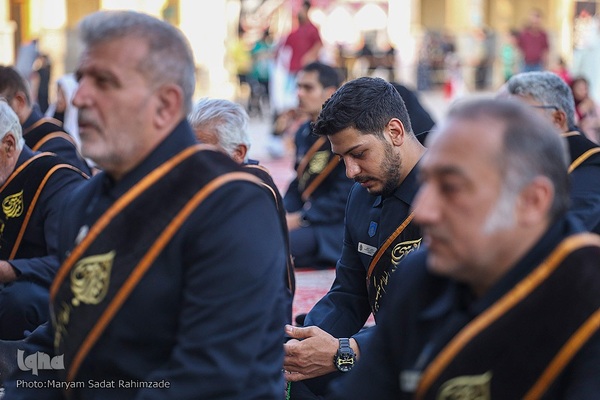 آئین سفره صلوات و محفل انس با شهدای حرم مطهر حضرت شاهچراغ(ع)