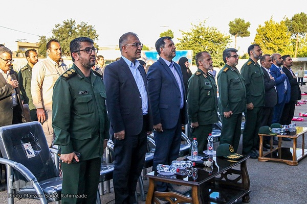 مراسم اهدای ۱۵۰۰۰ بسته لوازم تحریر ویژه دانش آموزان نیازمند استان فارس