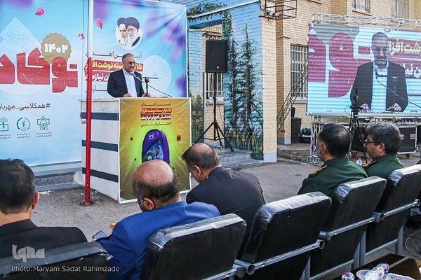 مراسم اهدای ۱۵۰۰۰ بسته لوازم تحریر ویژه دانش آموزان نیازمند استان فارس