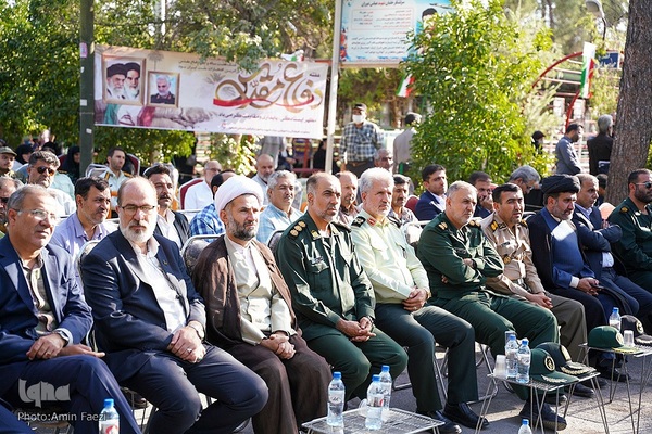 گلباران قبور شهدا‎