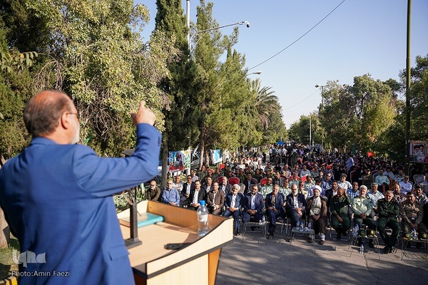 گلباران قبور شهدا‎