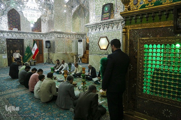 مراسم غبارروبی حرم مطهر حضرت علی بن حمزه