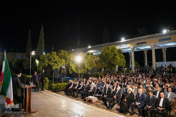 حضور رئیس‌جمهور در حافظیه