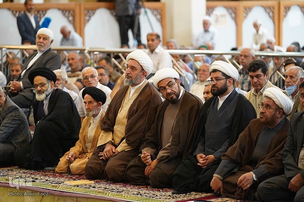 راهپیمایی مردم شیراز به شکرانه حماسه‌ مقاومت