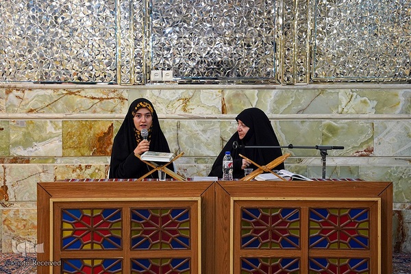 محفل انس با قرآن کریم ویژه خواهران، به‌ مناسبت بزرگداشت شهدای حرم مطهر