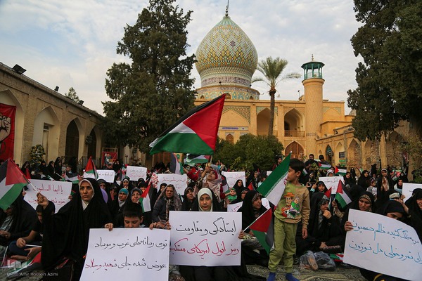 اجتماع زینبی بانوان و کودکان شیراز در حمایت از مادران مظلوم غزه