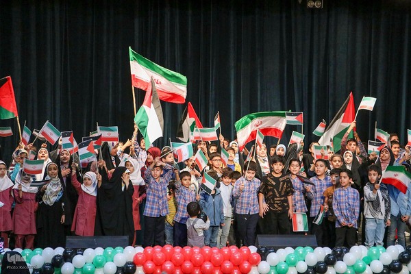 مراسم بزرگداشت روز دانش‌آموز در شیراز