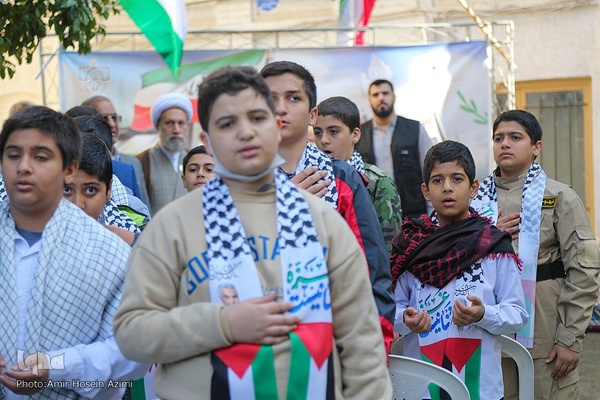 نواختن زنگ روز دانش آموز