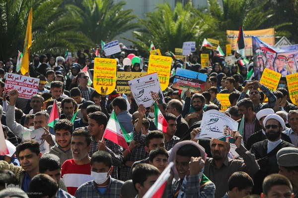 13 آبان در شیراز