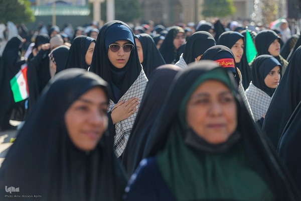 اجتماع ۱۲هزارنفری دانش آموزان در حرم مطهر شاهچراغ (ع) ‎