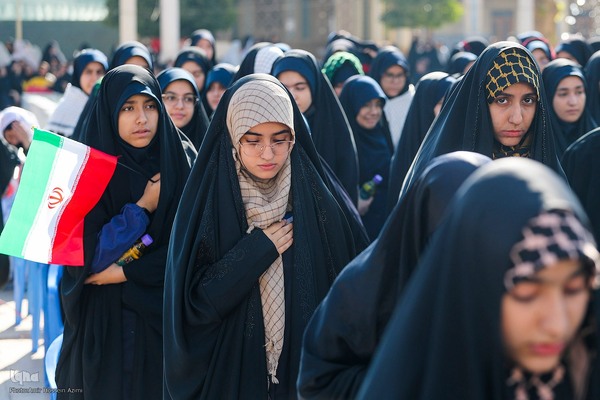 اجتماع ۱۲هزارنفری دانش آموزان در حرم مطهر شاهچراغ (ع) ‎