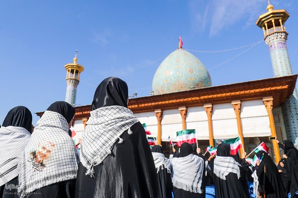 اجتماع ۱۲هزارنفری دانش آموزان در حرم مطهر شاهچراغ (ع) ‎