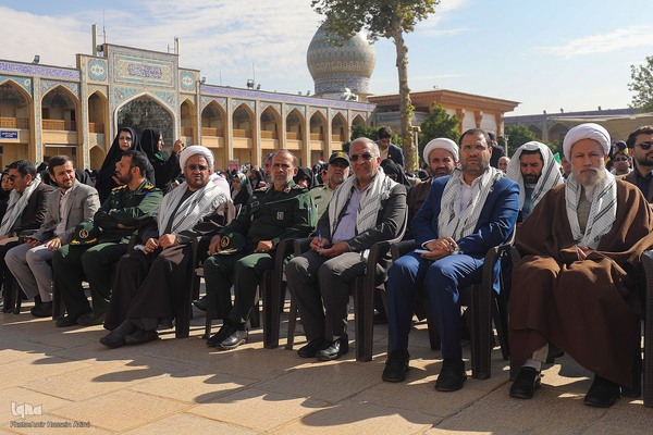 اجتماع ۱۲هزارنفری دانش آموزان در حرم مطهر شاهچراغ (ع) ‎