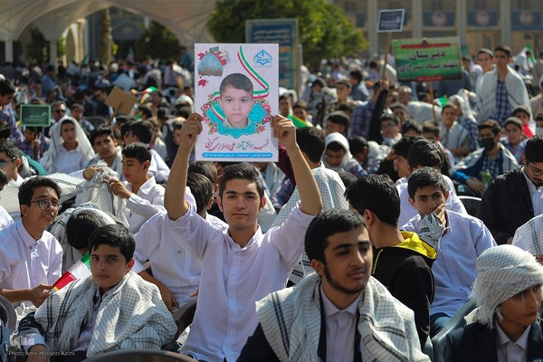 اجتماع ۱۲هزارنفری دانش آموزان در حرم مطهر شاهچراغ (ع) ‎
