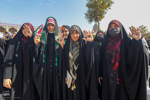 اجتماع ۱۲هزارنفری دانش آموزان در حرم مطهر شاهچراغ (ع) ‎