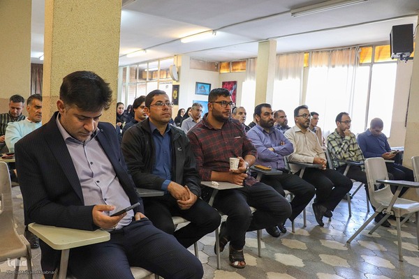 نشست صمیمانه جهادگران فارس