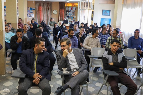 نشست صمیمانه جهادگران فارس